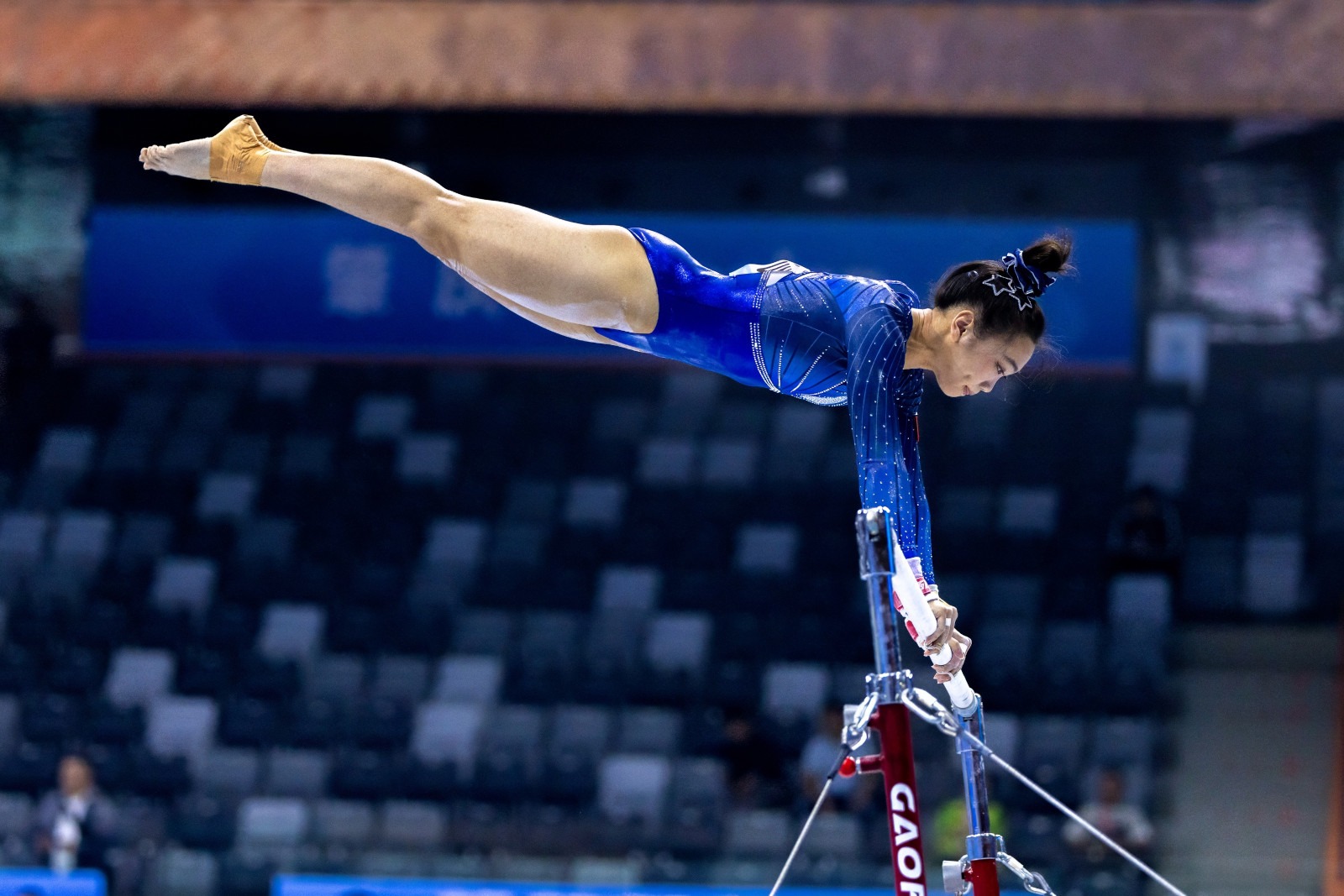 暗区突围端游今日正式上线 ｜ 与世界冠军一起刺激枪战！